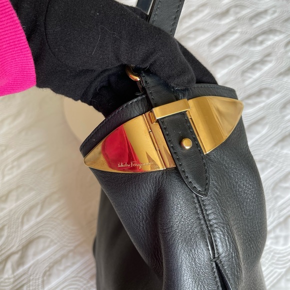 Authentic Salvatore Ferragamo Shoulder Bag - Picture 8 of 17